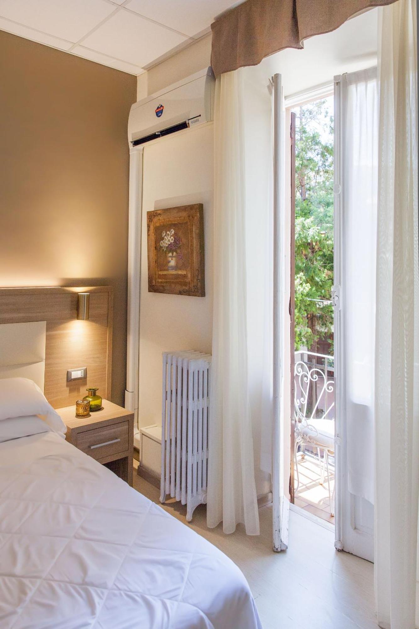 Hotel Tina Diano Marina Dış mekan fotoğraf