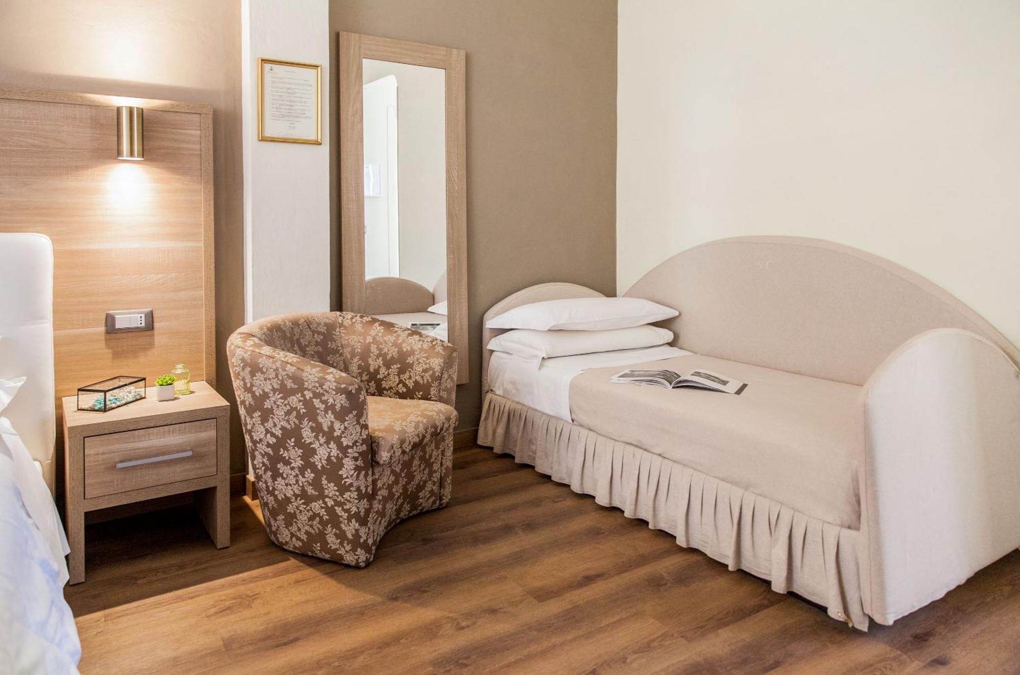 Hotel Tina Diano Marina Dış mekan fotoğraf