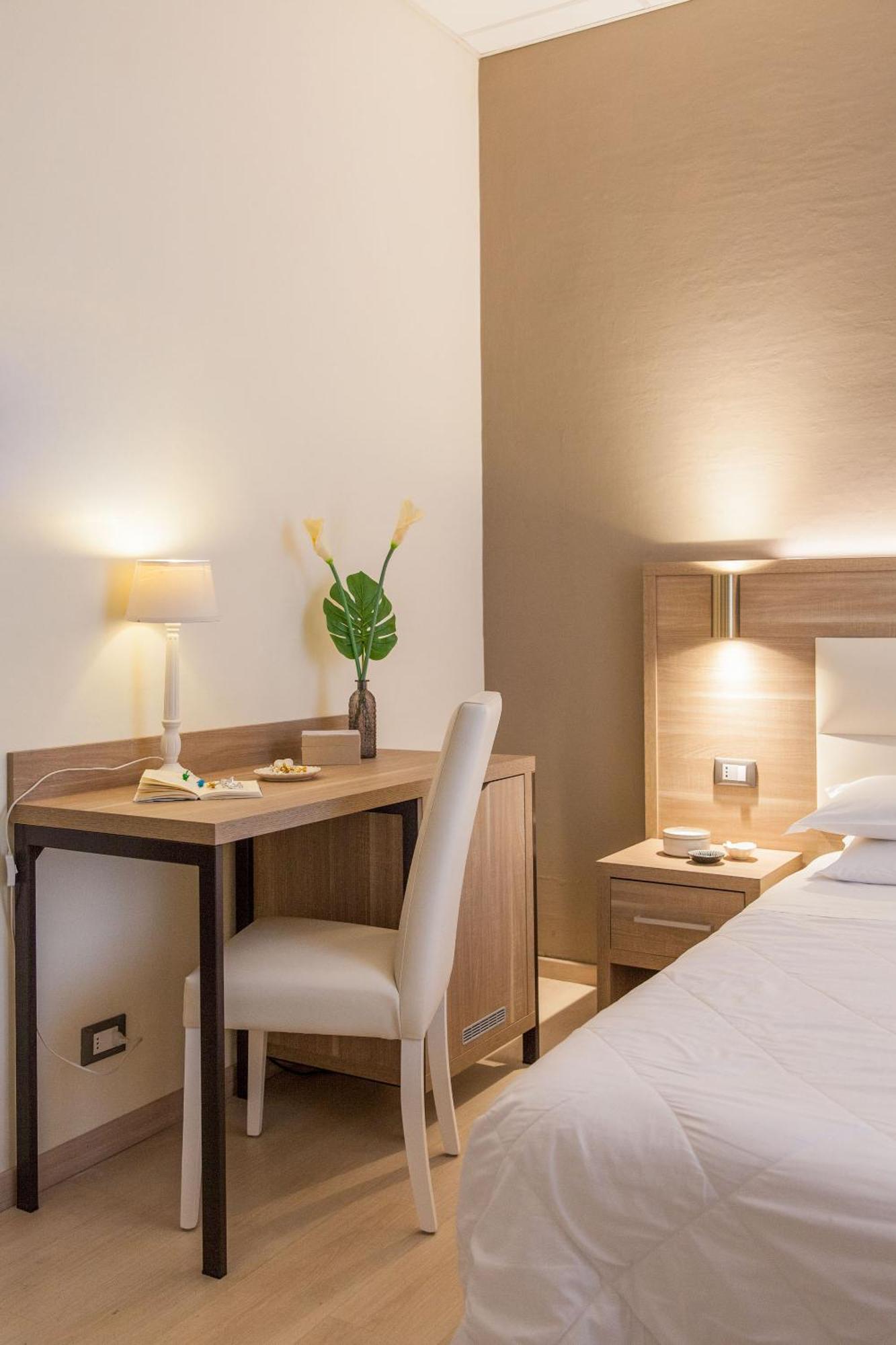Hotel Tina Diano Marina Dış mekan fotoğraf